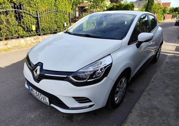 Renault Clio cena 40900 przebieg: 102640, rok produkcji 2019 z Toruń małe 121